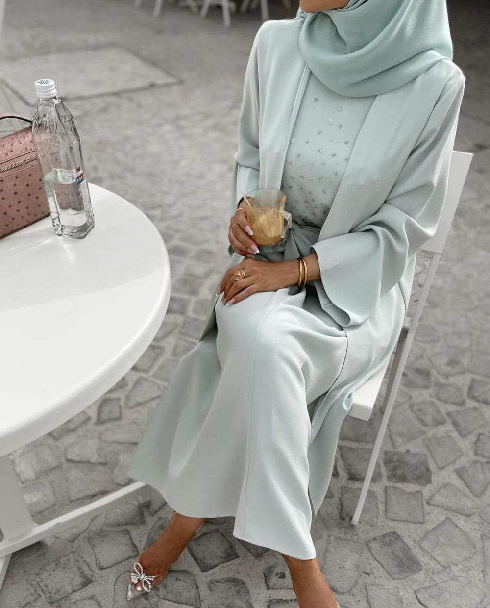 Kleid hijam